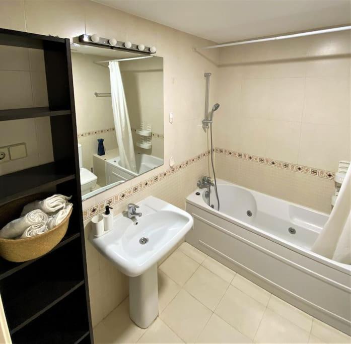 Apartamento Klimatyczny Loft I Egzotyczny Basen Benalmádena Exterior foto